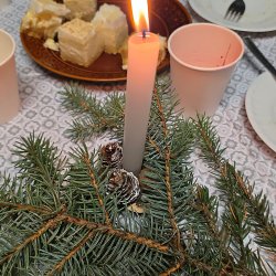 2025-12-18 Czwartkowe spotkanie z akcentem wigilijnym  - zdjęcie 66