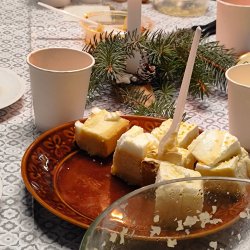 2025-12-18 Czwartkowe spotkanie z akcentem wigilijnym  - zdjęcie 26