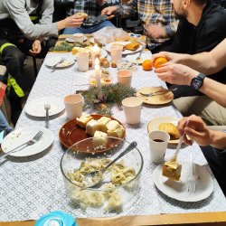 2025-12-18 Czwartkowe spotkanie z akcentem wigilijnym  - zdjęcie 31